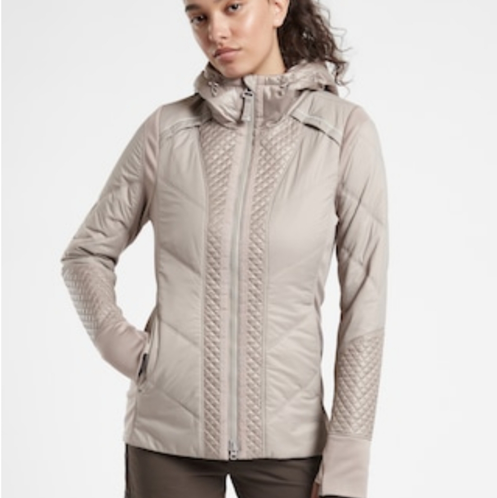 BNWT Athleta Rock Ridge Primaloft jacket Sm Gray
